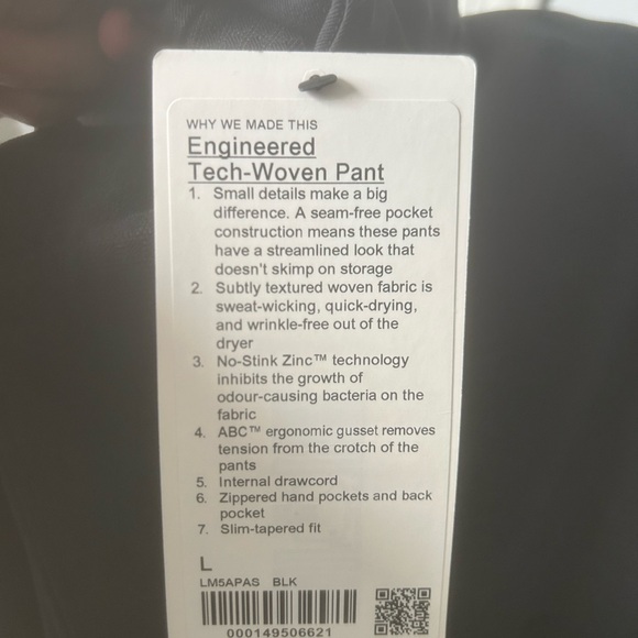 Lululemon | Engineered Tech-Woven pant - Picture 4 of 5